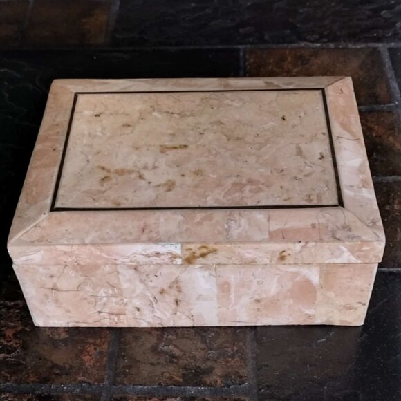 Vintage Coral Stone Jewelry Box - Picture 10 of 16